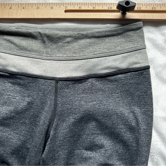 Lululemon Full Length Fit & Flare Yoga Pants 4 R gray sweats activewear workout - Picture 4 of 8